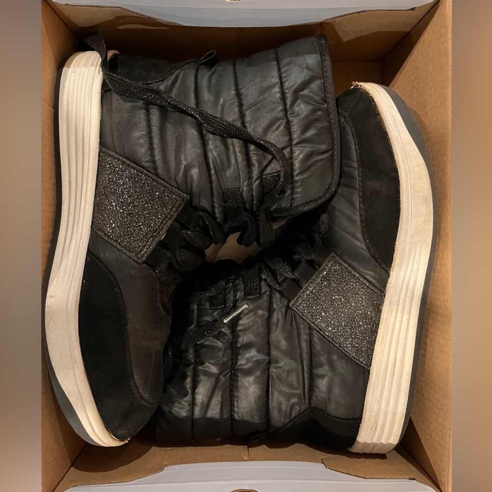 Girls Shoes